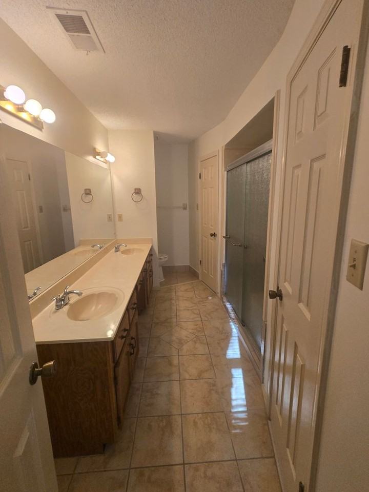 4123 Tunbridge Pl - Photo 7 of 10