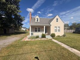 featured image of 211 Hagan St