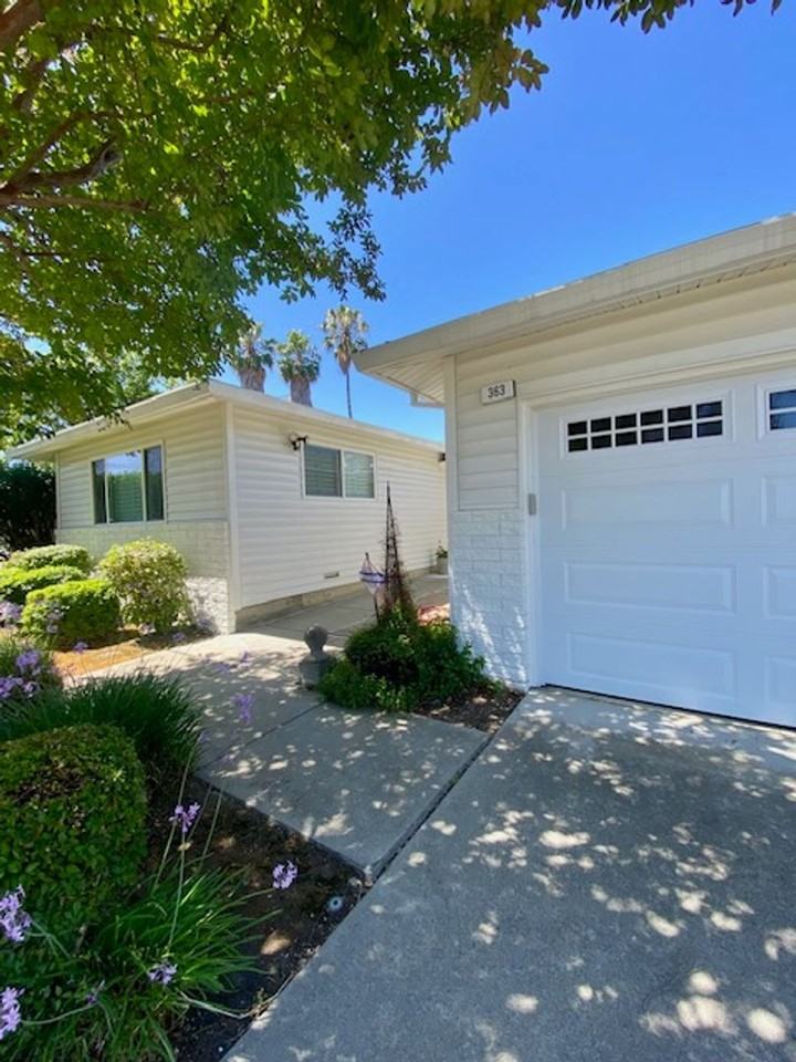 363 Helen Way - Photo 2 of 35