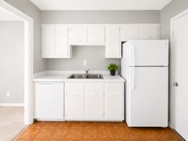 featured image of 2789 Beverly Hills Rd