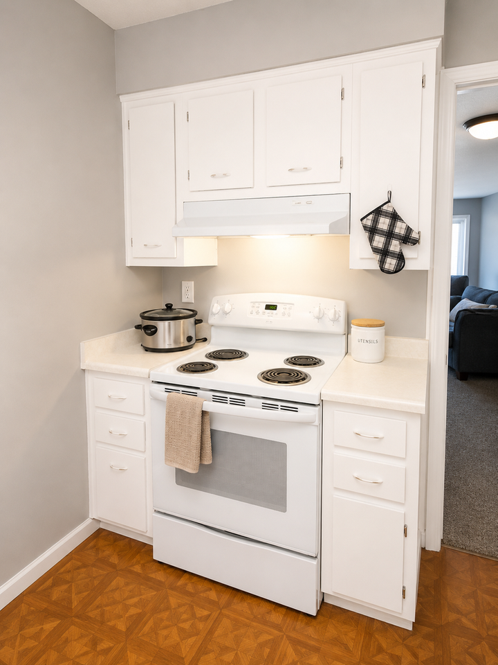2789 Beverly Hills Rd - Photo 5 of 13