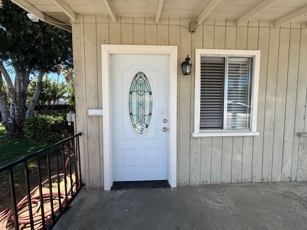 44303 Beech Ave - Photo 2 of 21