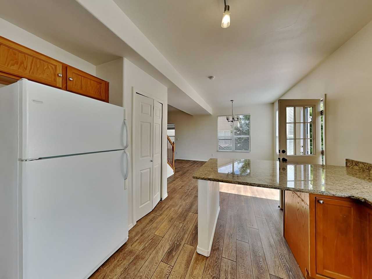 7265 Waterman Way - Photo 5 of 26