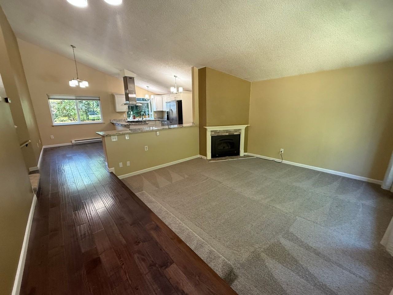 4460 Fir Dr Ne - Photo 4 of 21