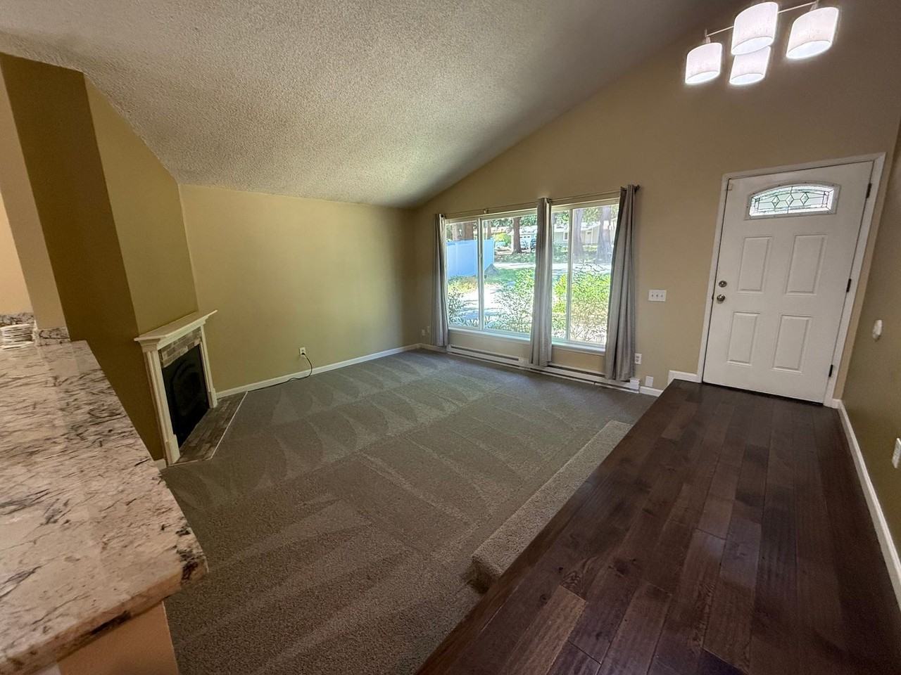 4460 Fir Dr Ne - Photo 5 of 21