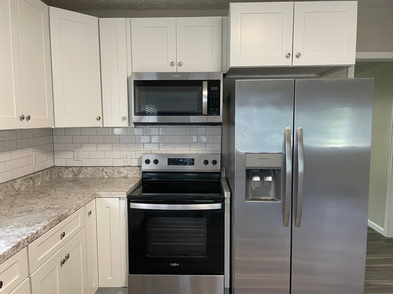 2537 Fair Dr - Photo 5 of 12