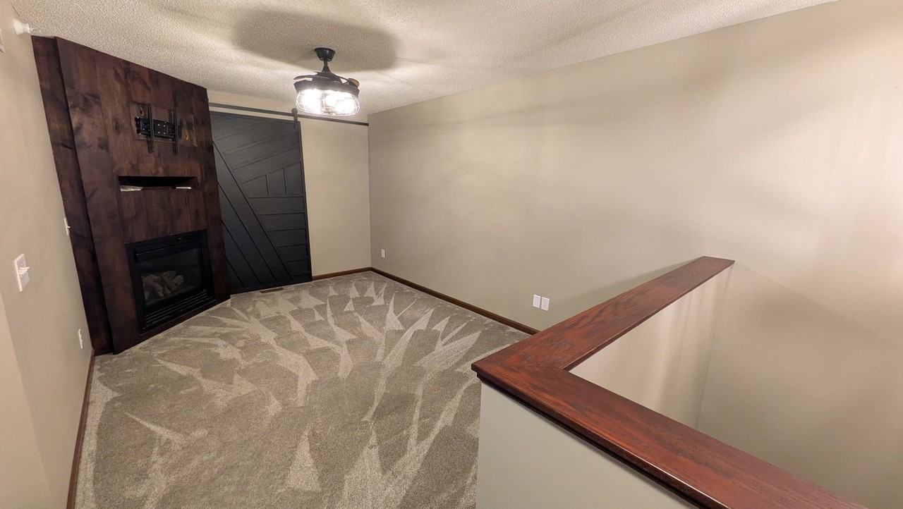 17604 68th Pl N - Photo 4 of 16