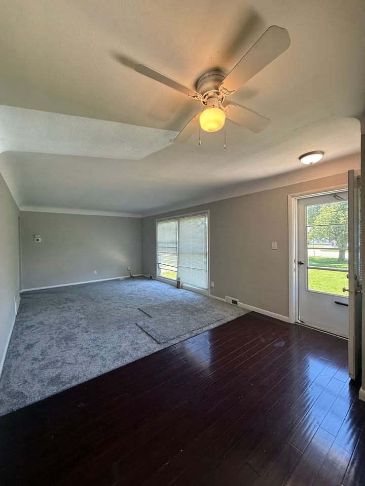 6840 Middlebrook Blvd - Photo 7 of 18