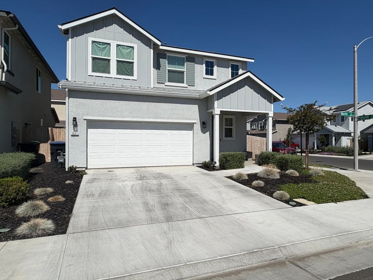 3031 N Martin St - Photo 3 of 6