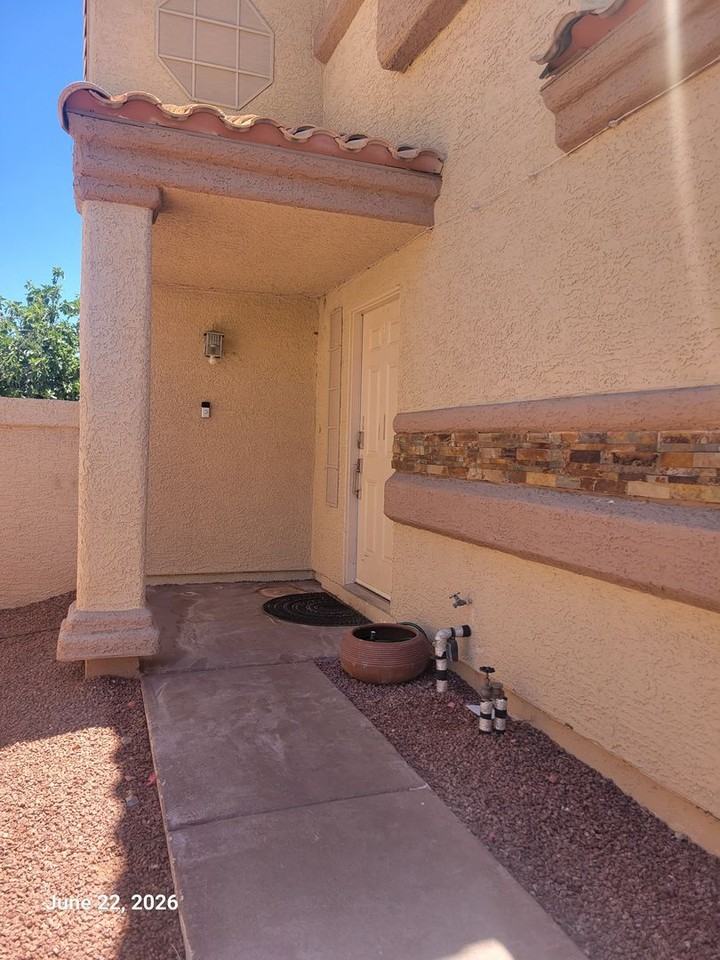 1520 Pacific Terrace Dr - Photo 4 of 50