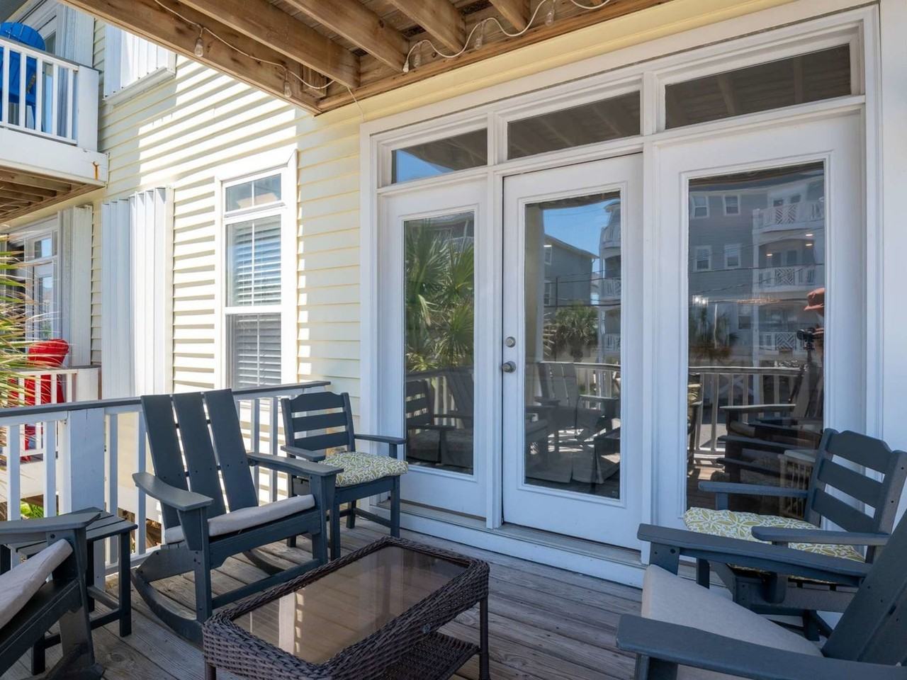 809 Wright Place Wright Time @ 809 Carolina Beach Ave N #2 - Photo 4 of 22