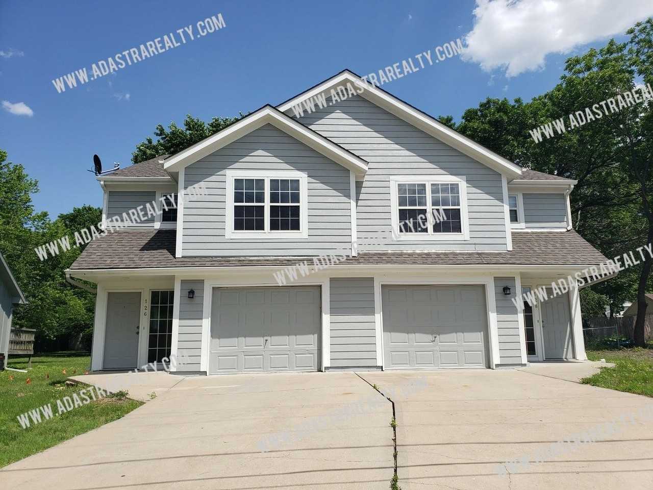 126 S Julia St - Photo 2 of 21