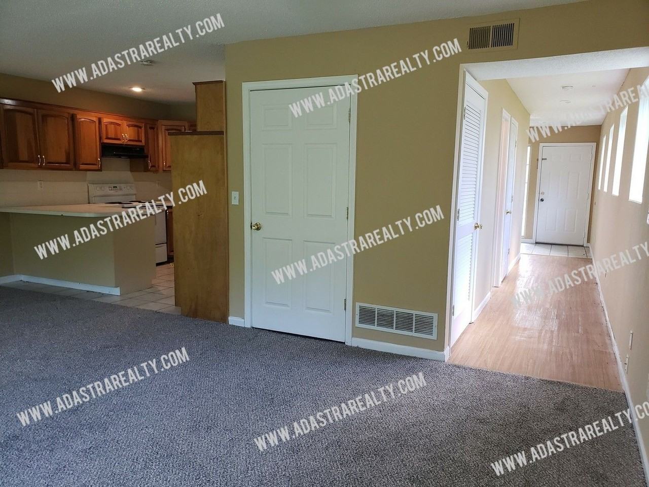 126 S Julia St - Photo 5 of 21