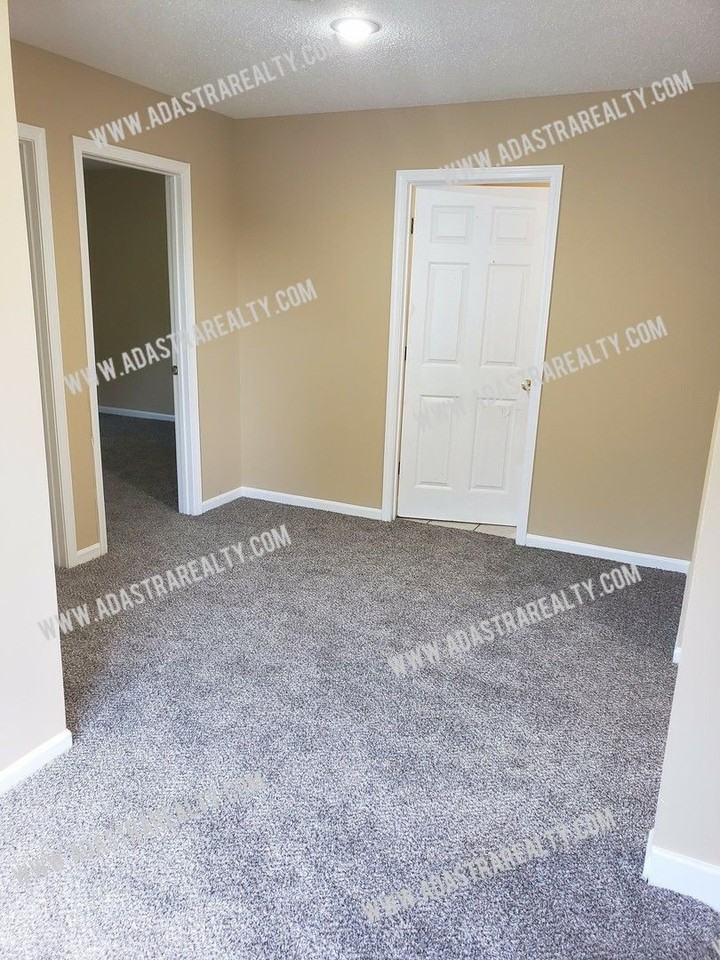 126 S Julia St - Photo 7 of 21