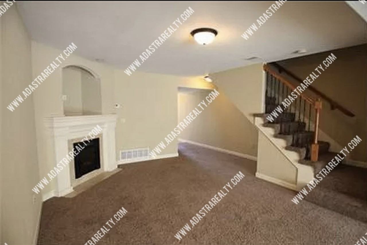 13759 Post Oak Ln - Photo 2 of 8