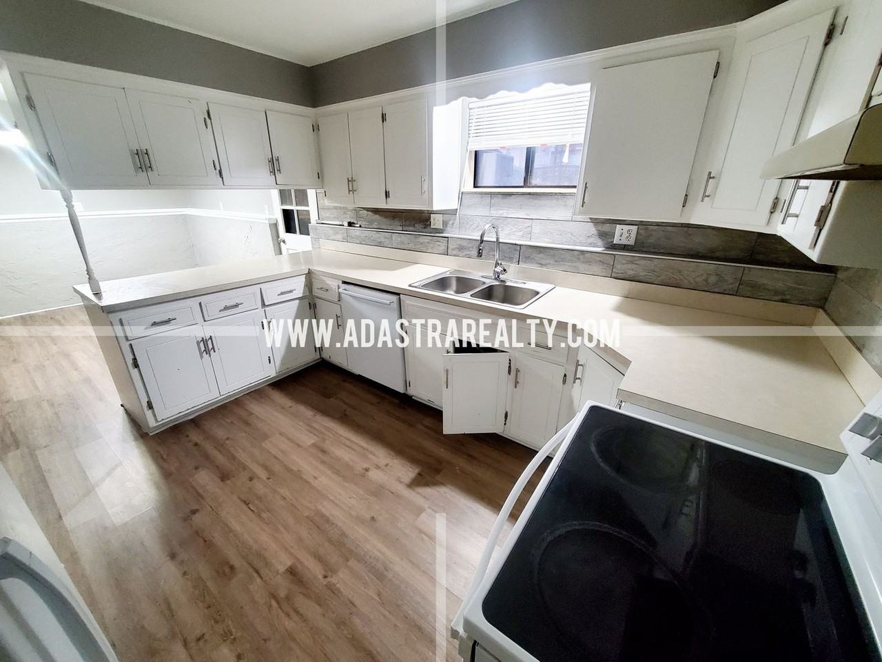 1424 E Willow Dr - Photo 5 of 18