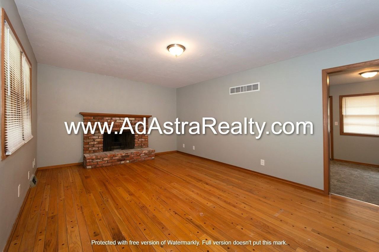 718 Nw 5th St - Photo 2 of 19