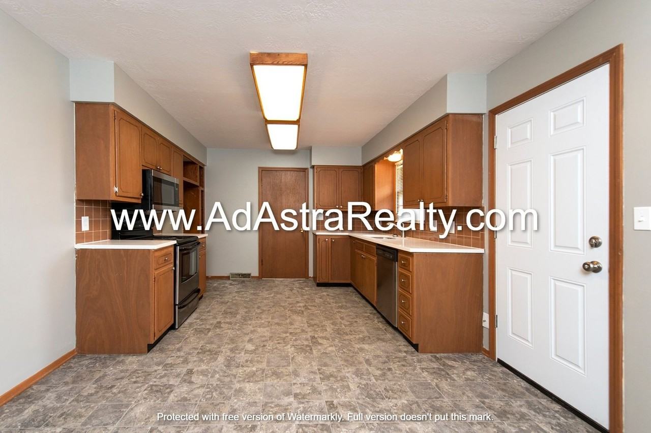 718 Nw 5th St - Photo 6 of 19