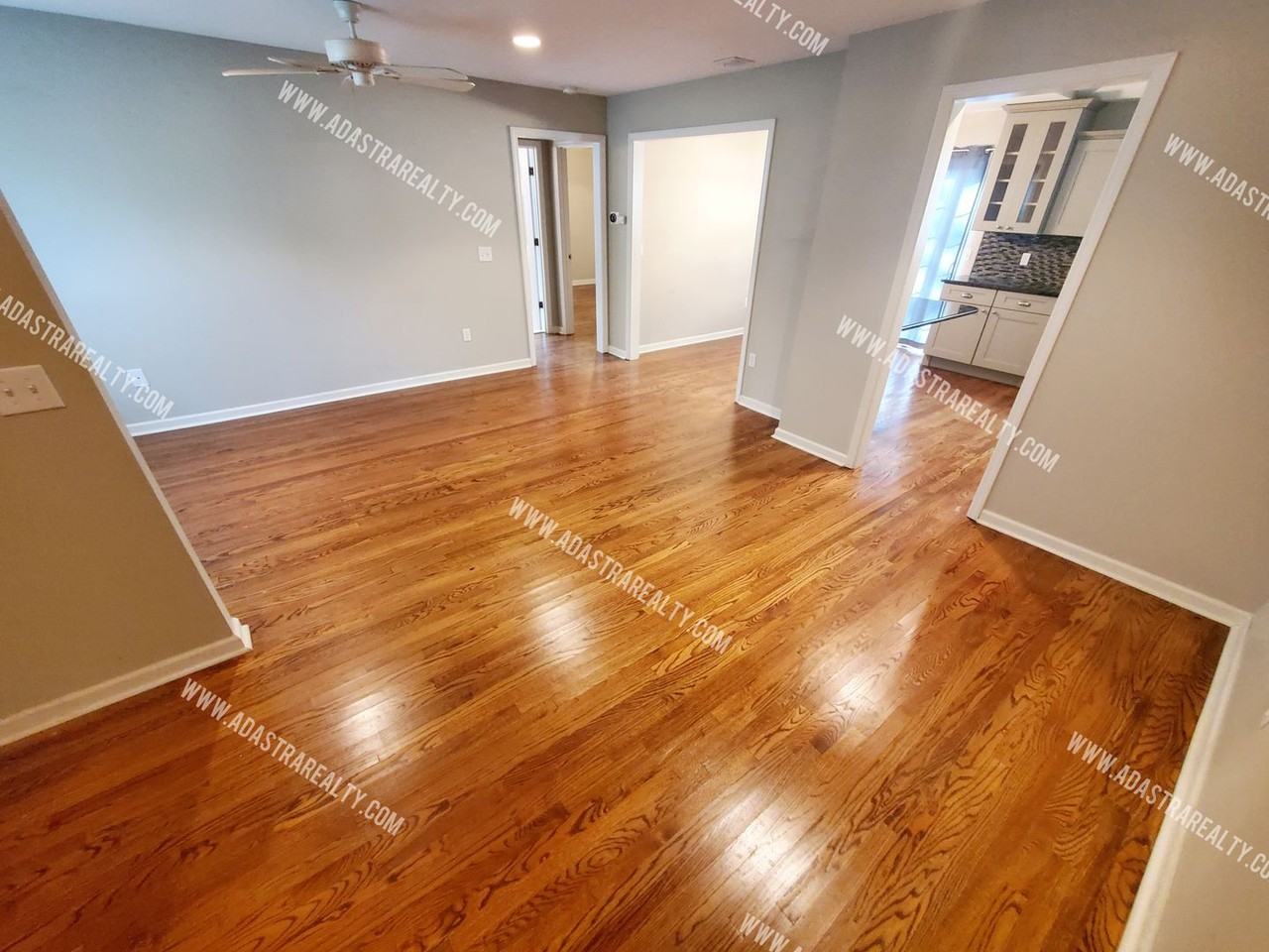 5428 Maple St - Photo 6 of 21