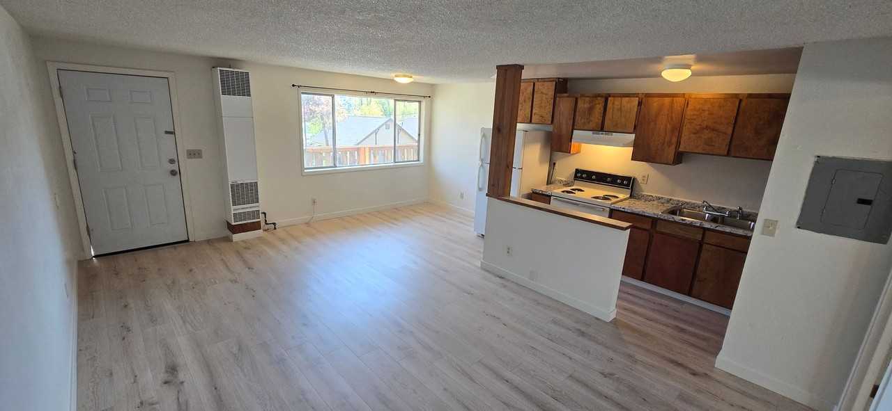 2139 Biehn St #17 - Photo 3 of 14
