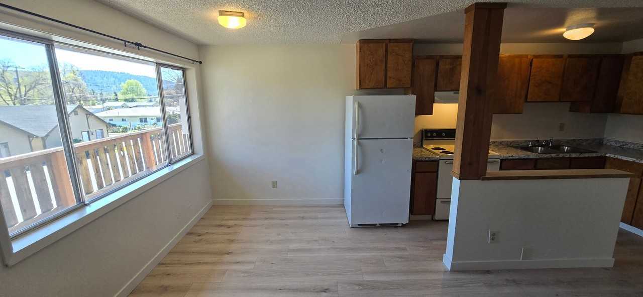 2139 Biehn St #17 - Photo 5 of 14