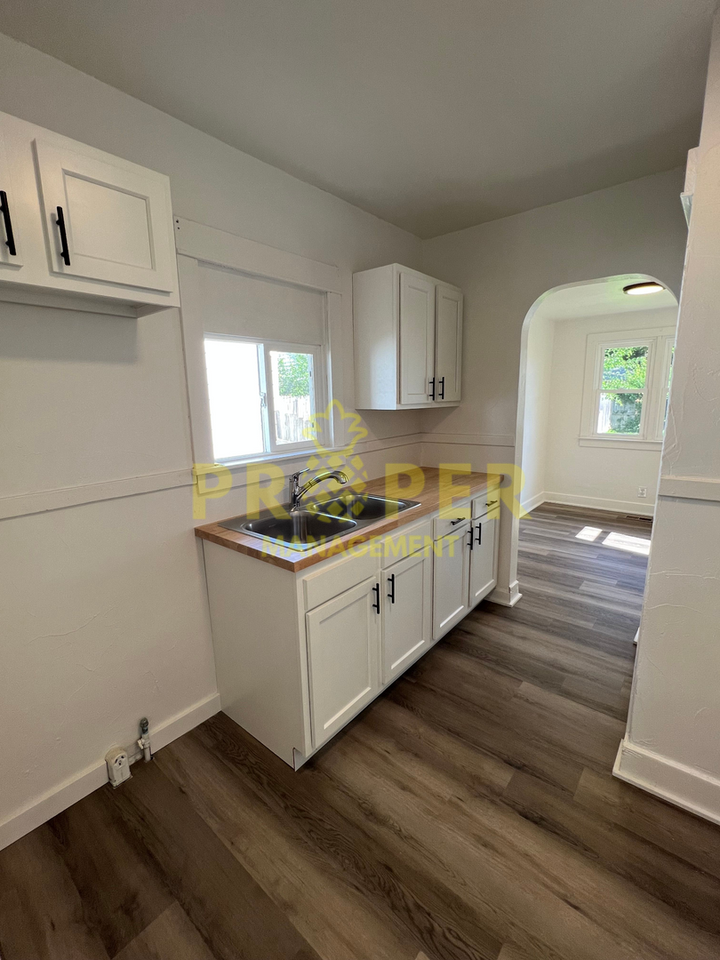 1769 Gummer Ave - Photo 6 of 11
