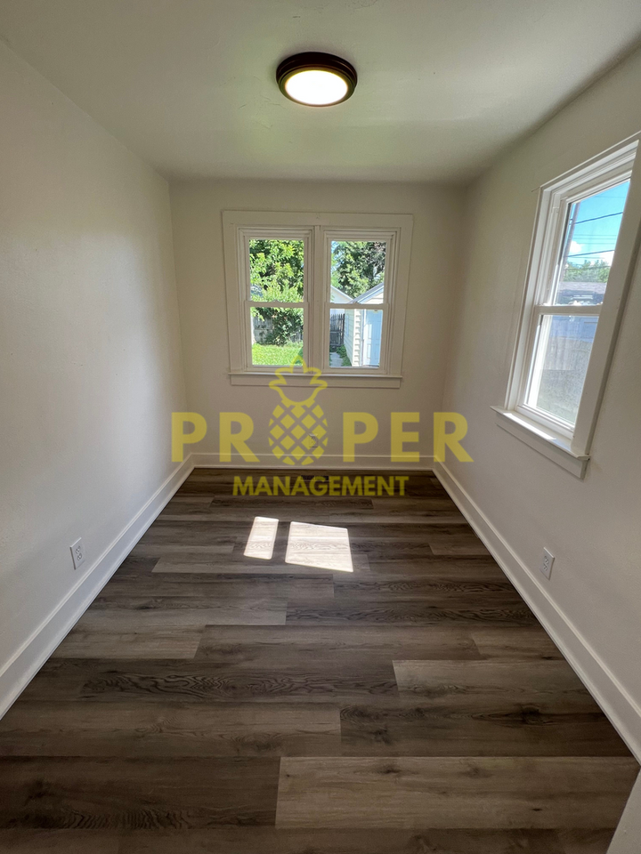 1769 Gummer Ave - Photo 7 of 11