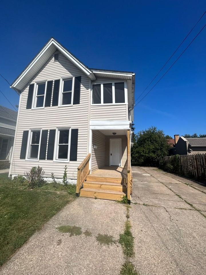3524 Henritze Ave - Photo 2 of 34