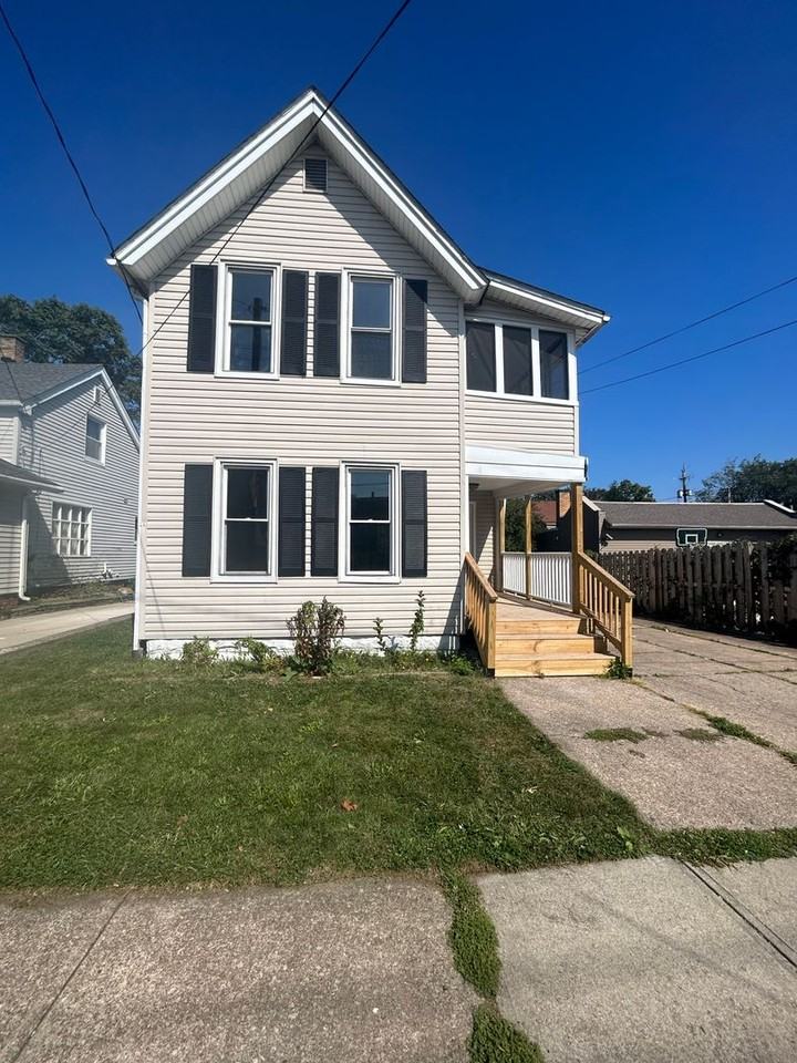 3524 Henritze Ave - Photo 3 of 34
