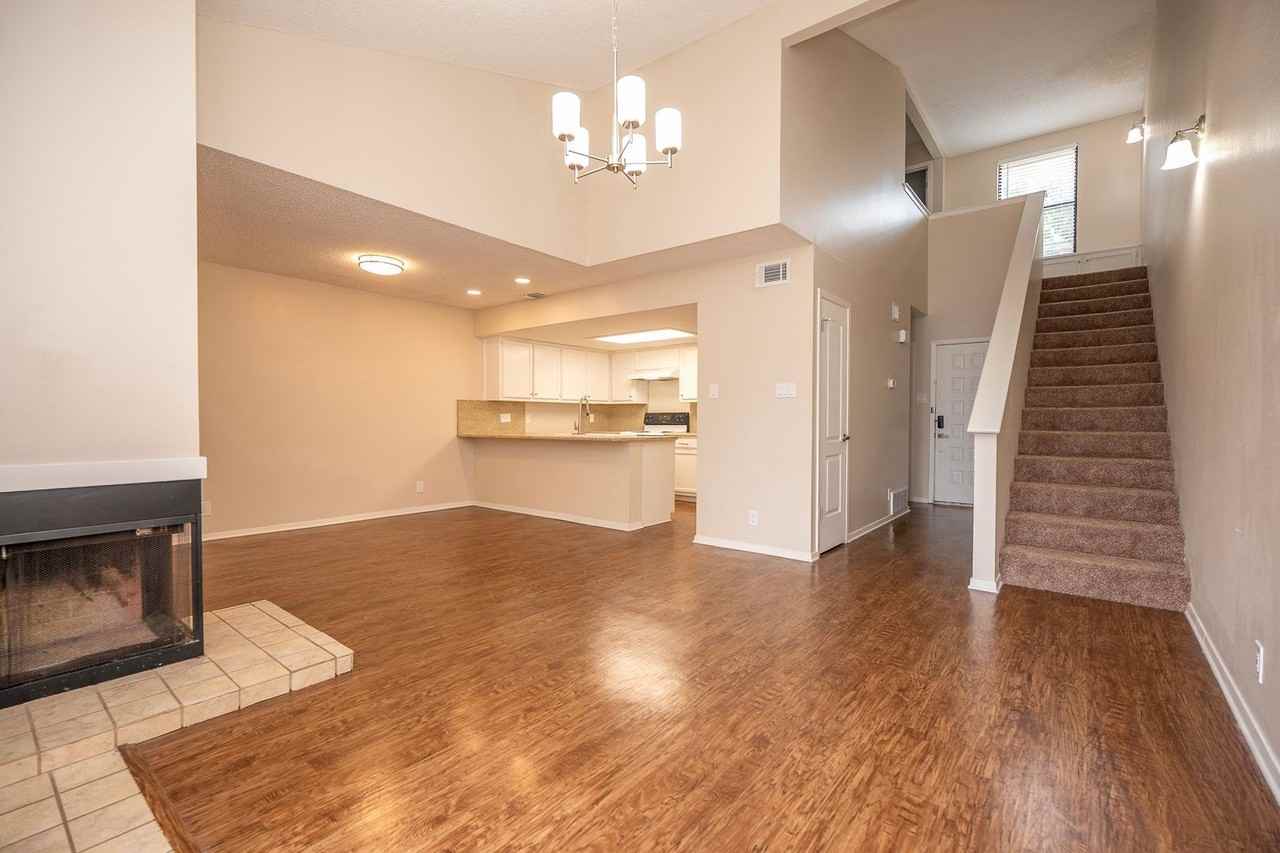 4547 Bermuda Dr - Photo 4 of 23