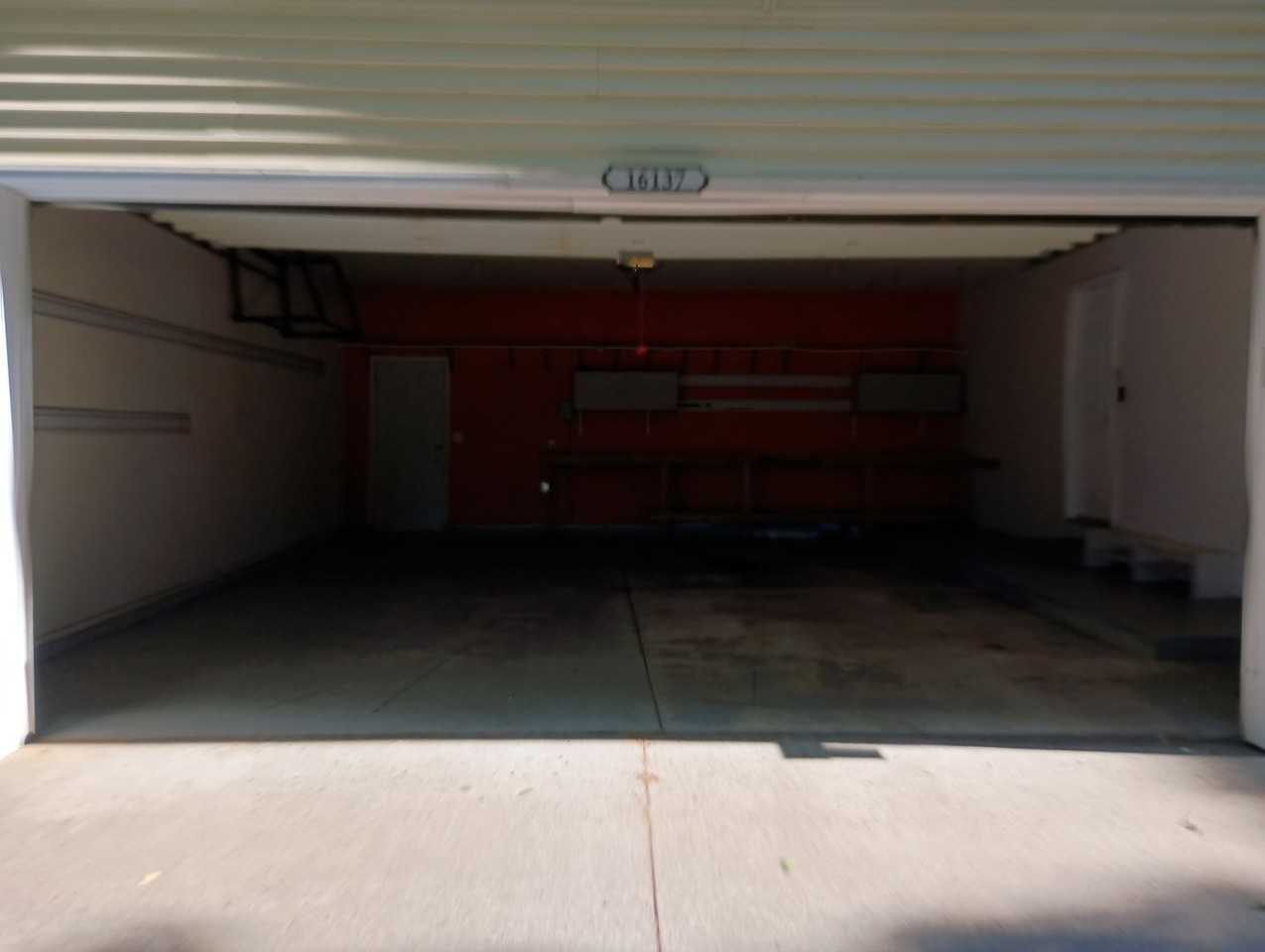 16137 Robbins Rd - Photo 2 of 31