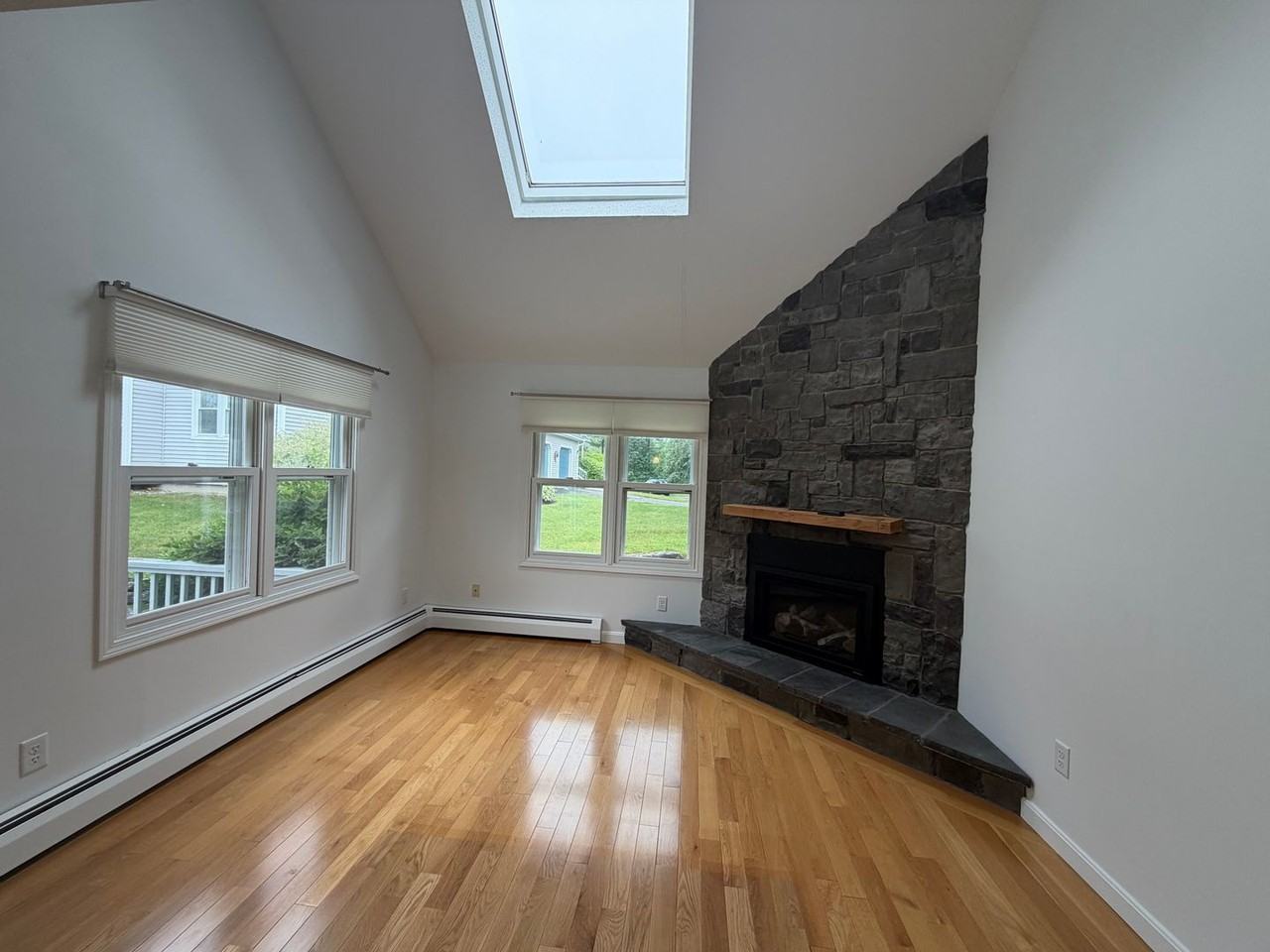 8 Applewood Ln - Photo 4 of 23
