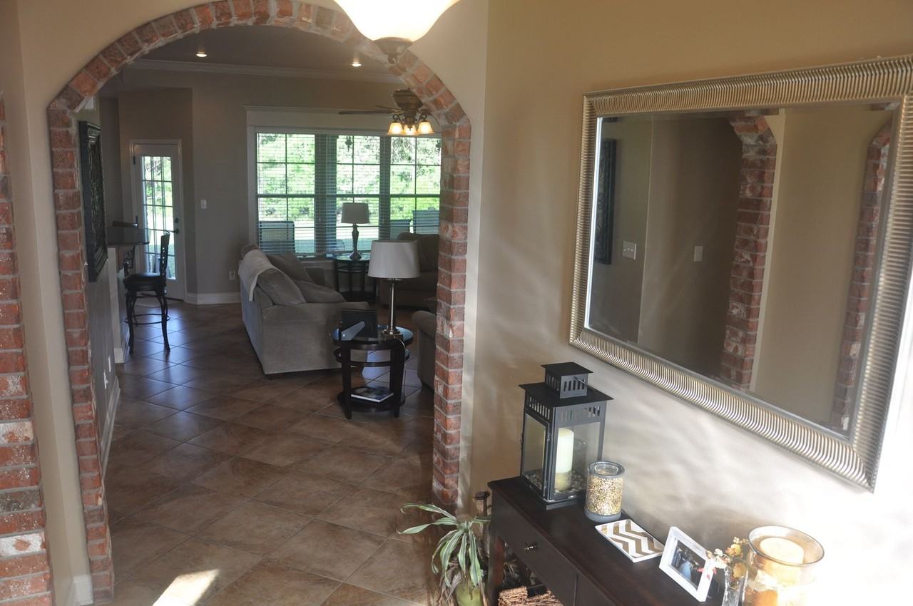 560 Hickory Ridge Rd - Photo 2 of 19