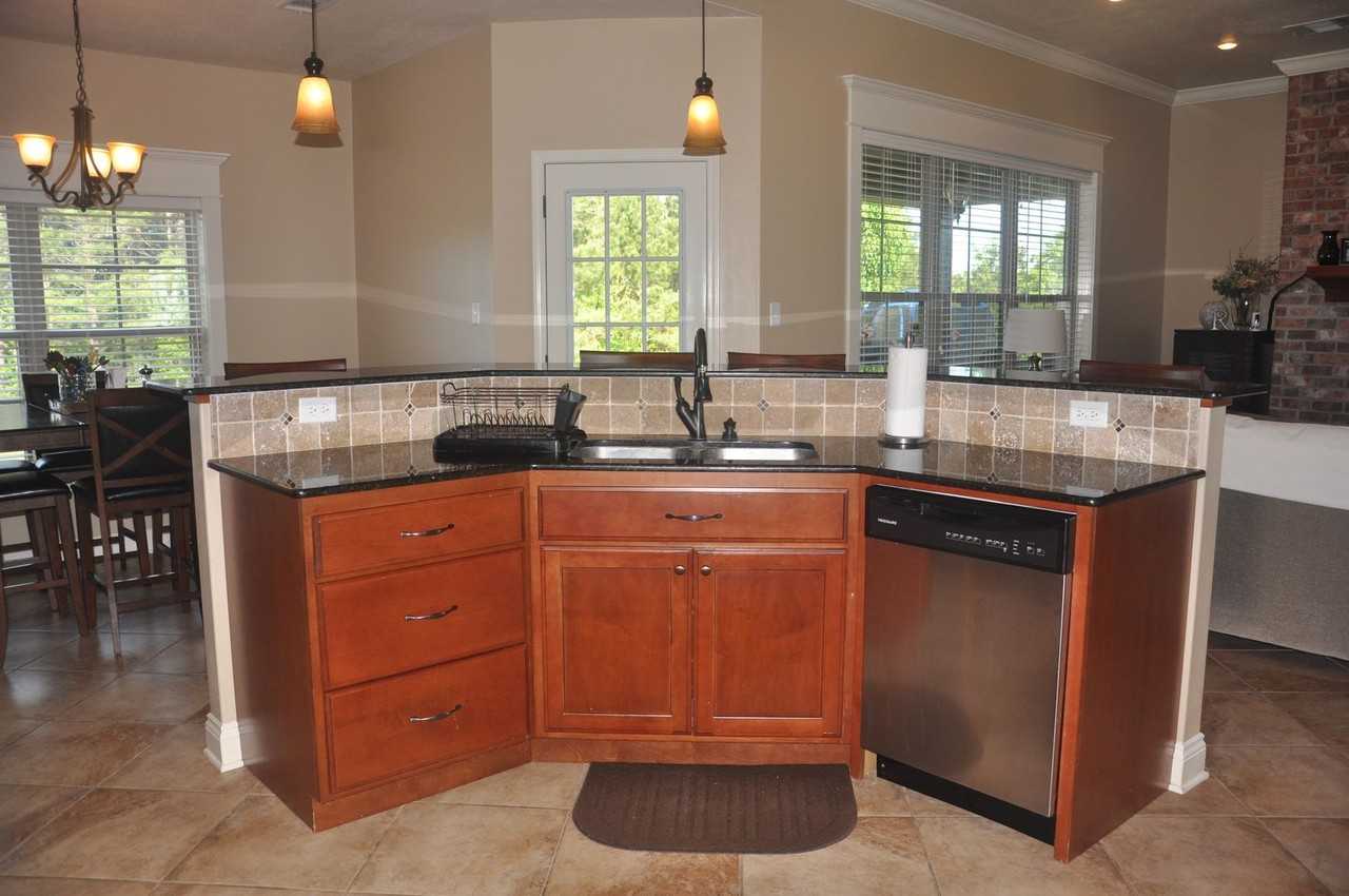 560 Hickory Ridge Rd - Photo 4 of 19