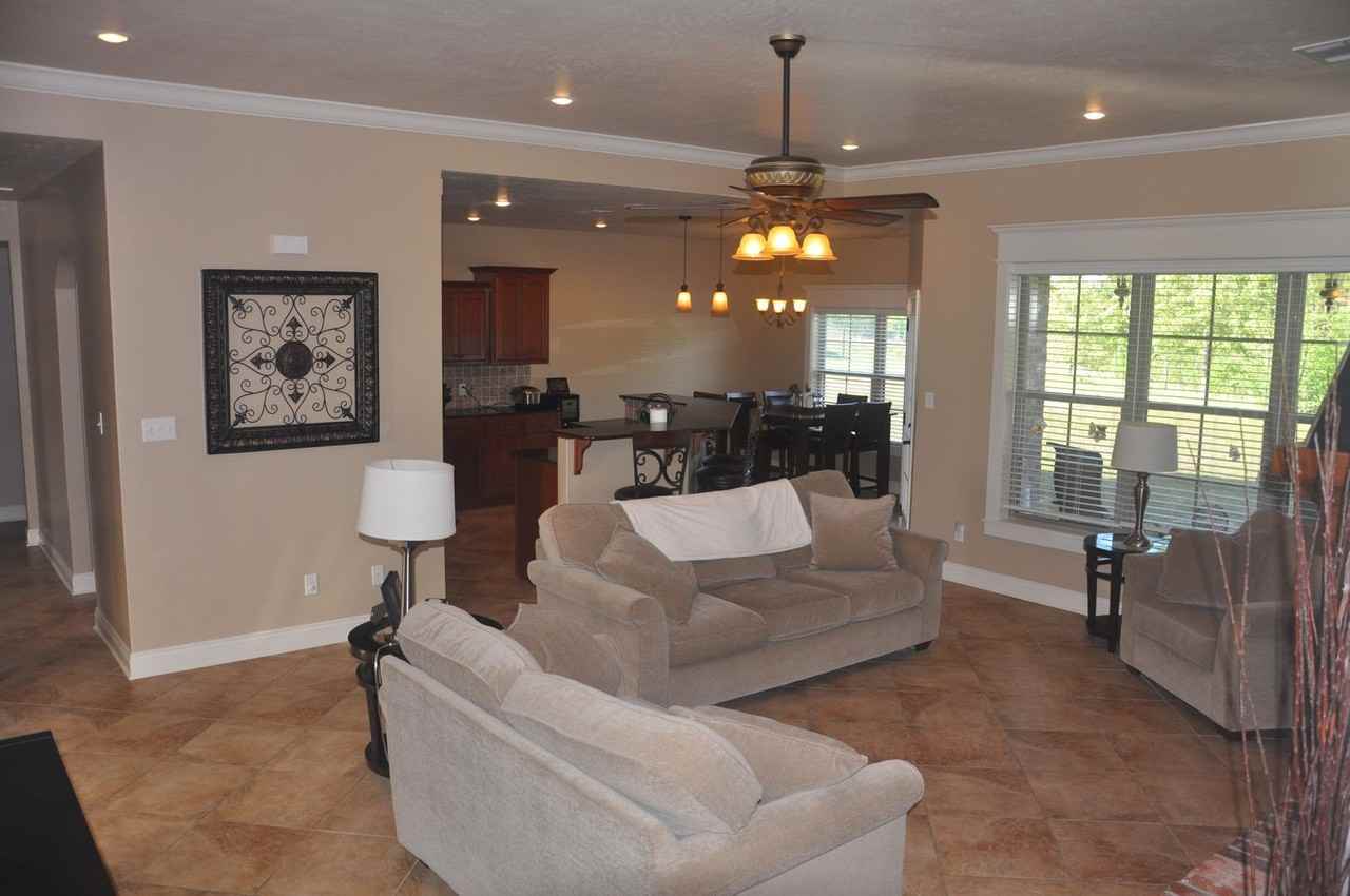 560 Hickory Ridge Rd - Photo 7 of 19