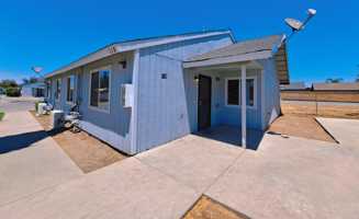 featured image of 1452 S College Ave