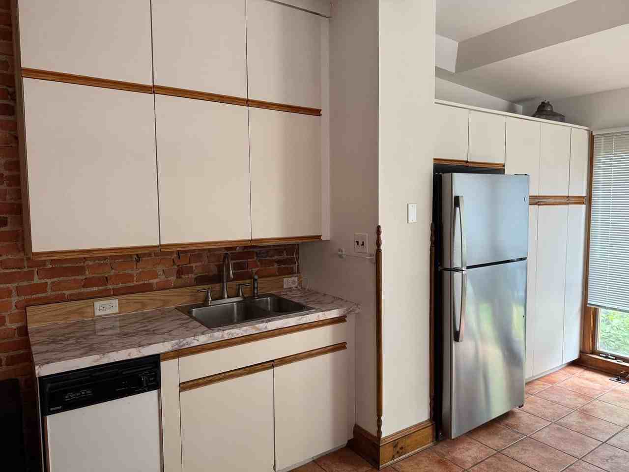 1018 Wawaset St - Photo 5 of 19
