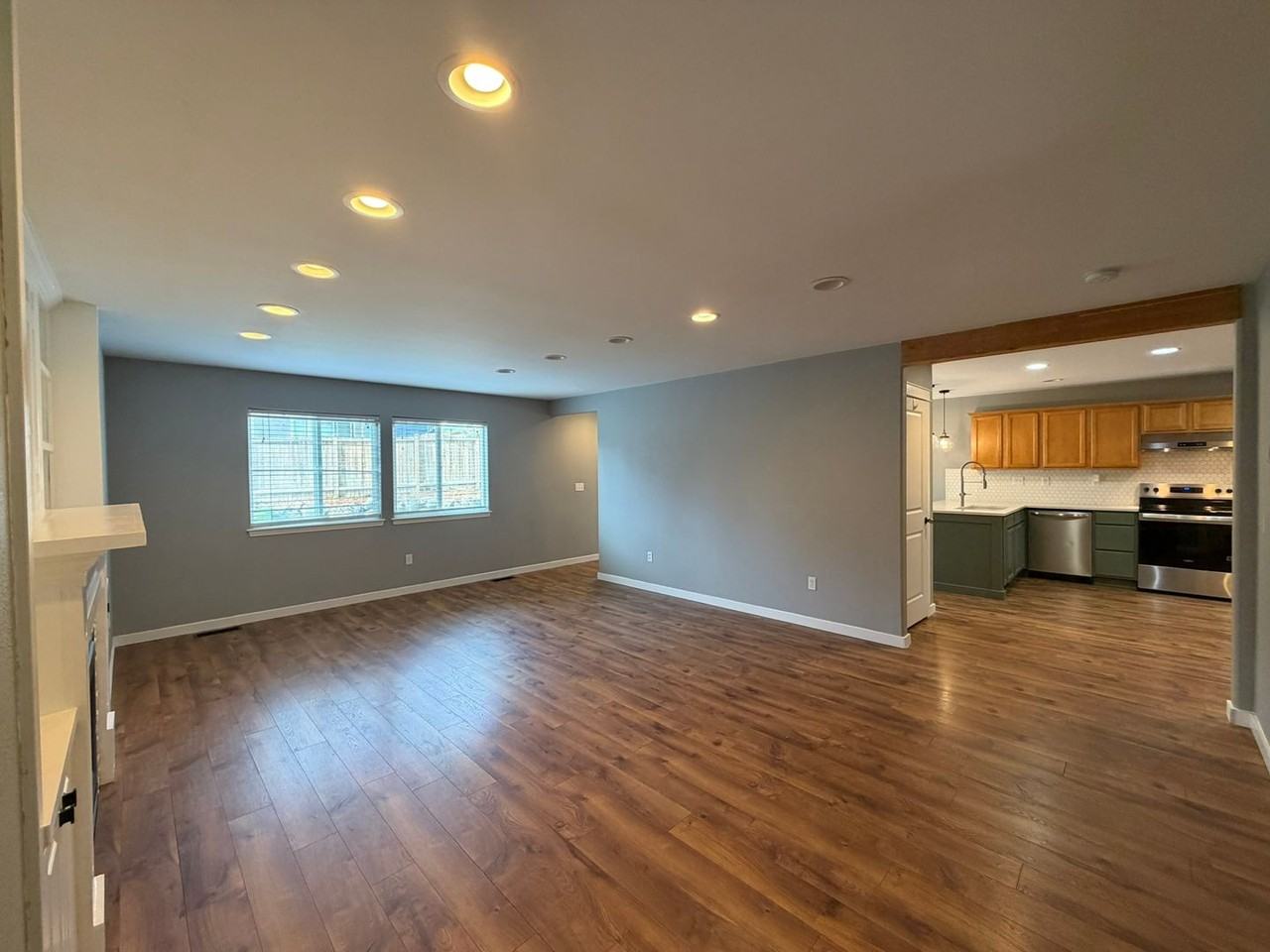 11730 1st Pl Se - Photo 4 of 27