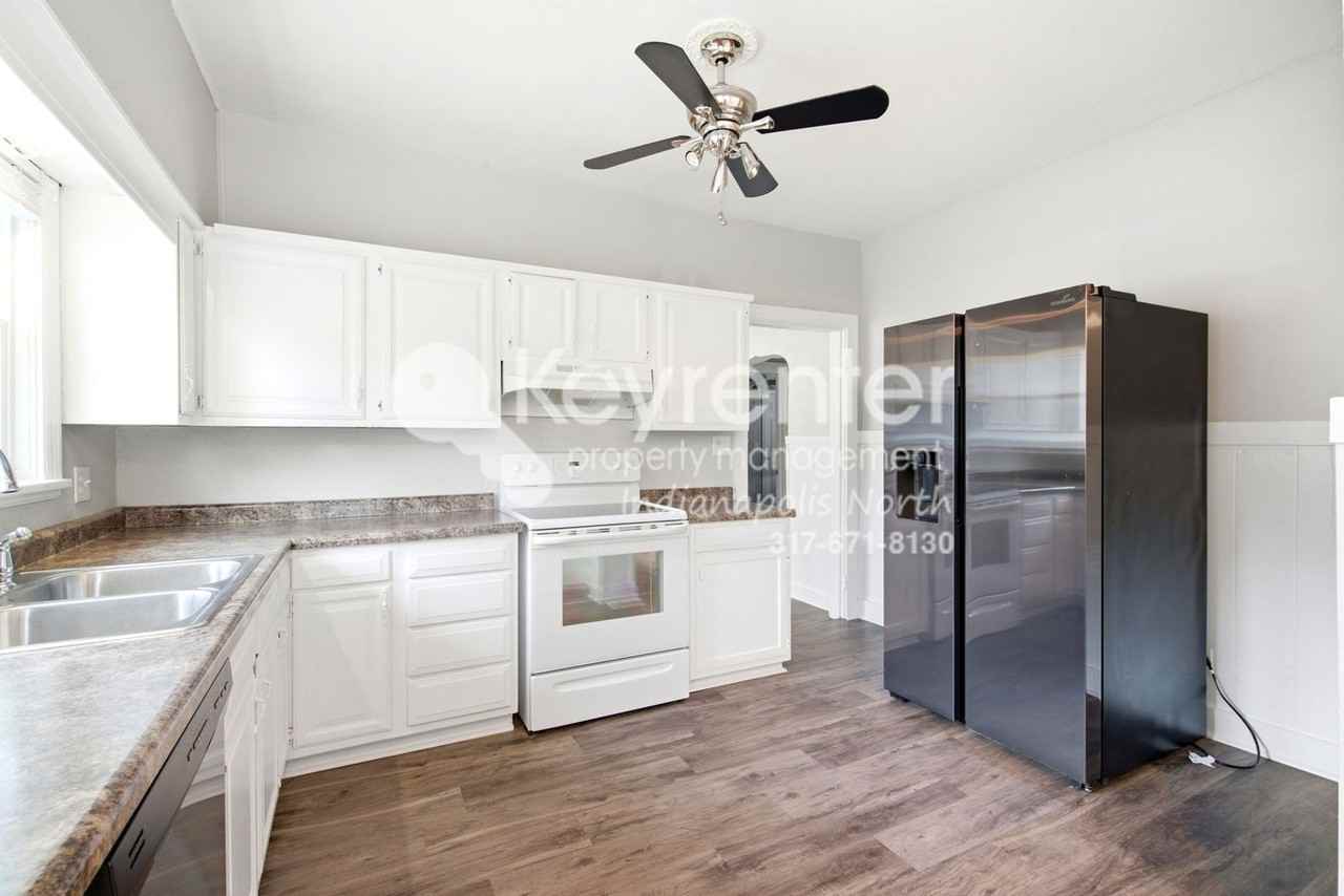 712 Baronne St - Photo 6 of 12