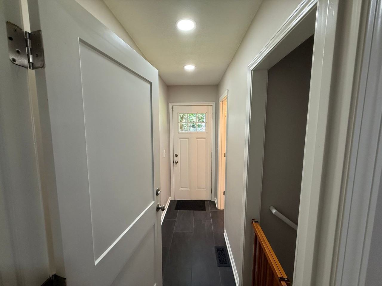 4806 Belinder Ct - Photo 3 of 29