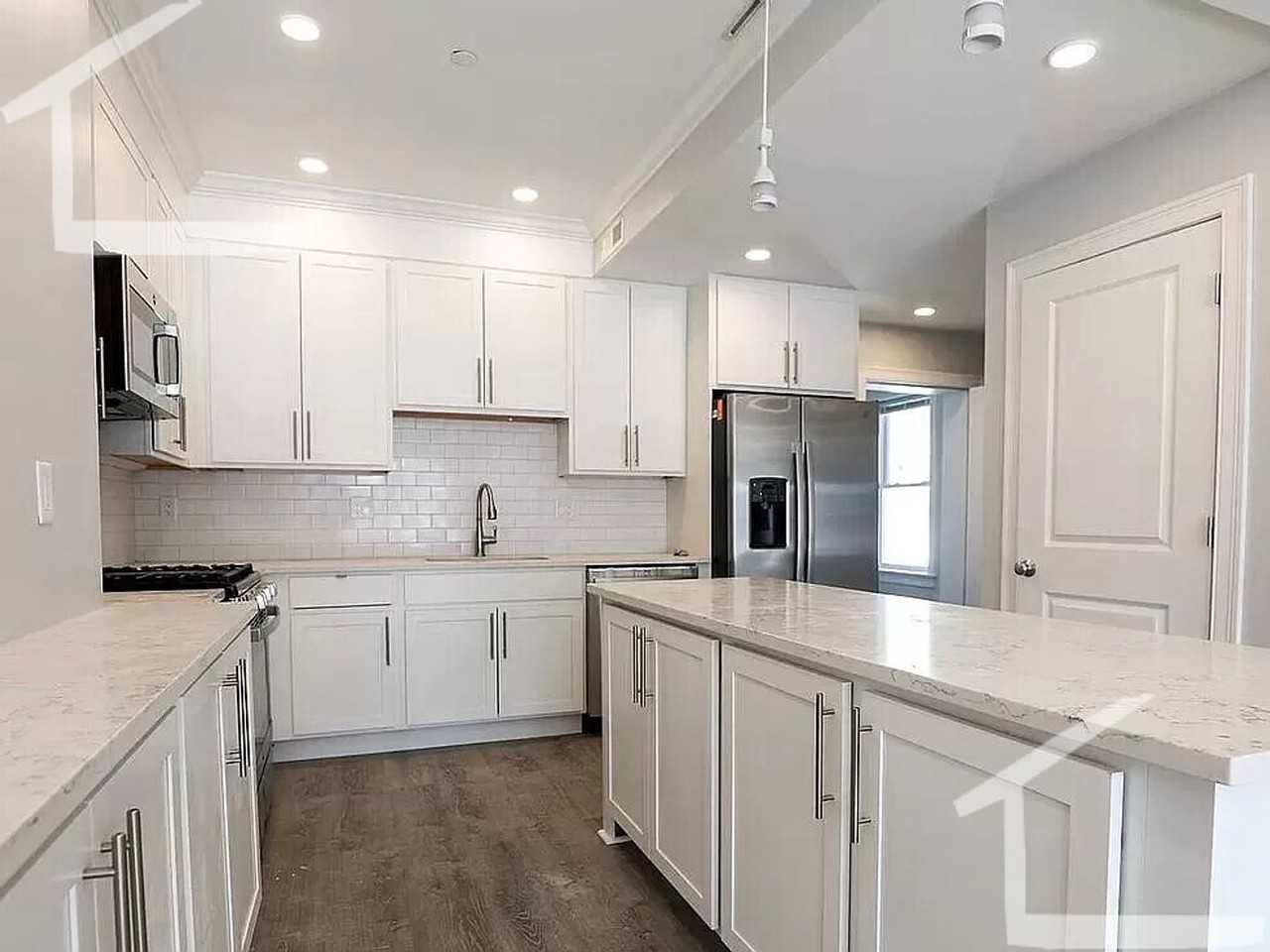 126 Kenrick St - Photo 3 of 10