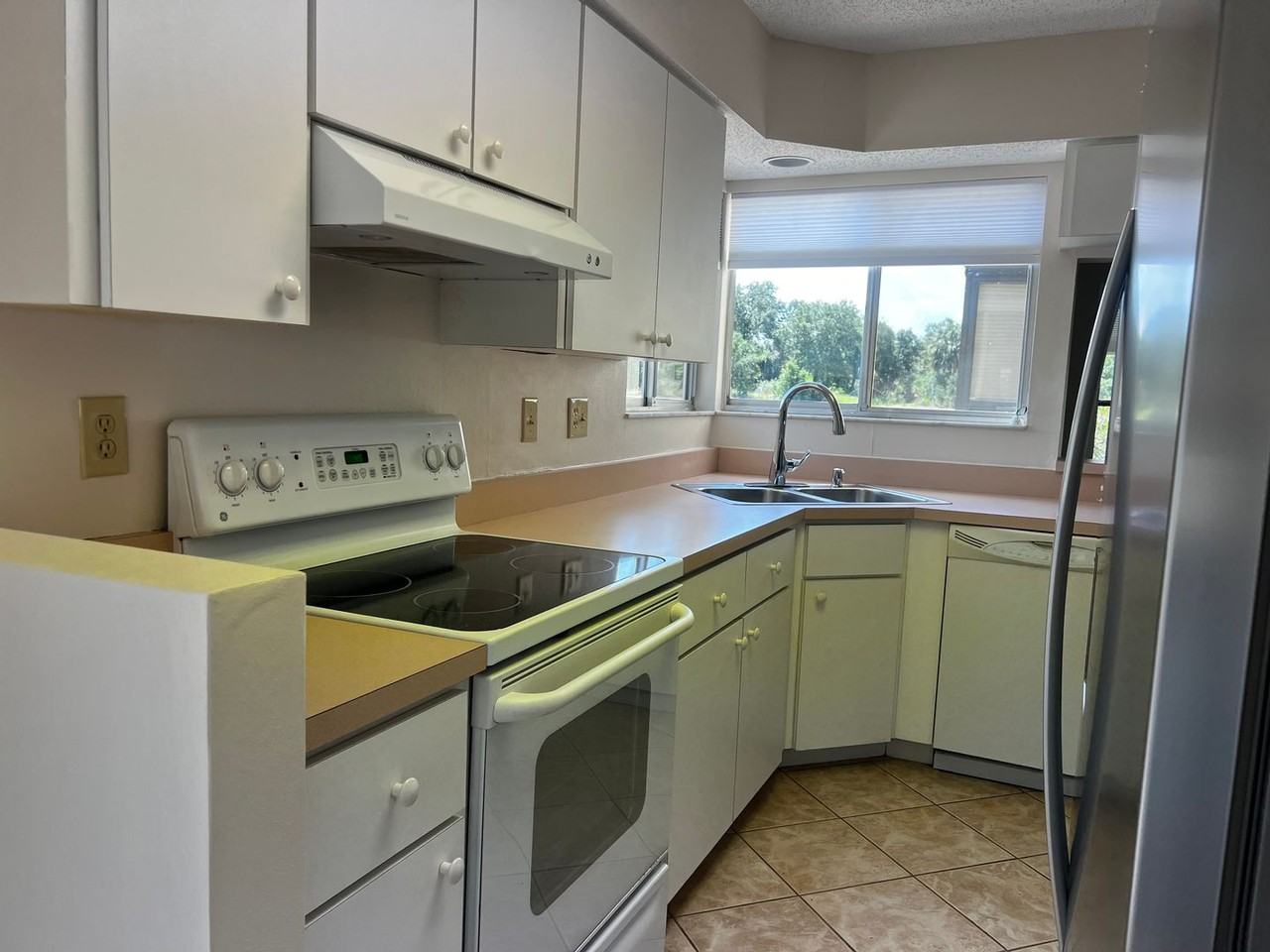 3018 Sail Pointe Cir #4B - Photo 6 of 50