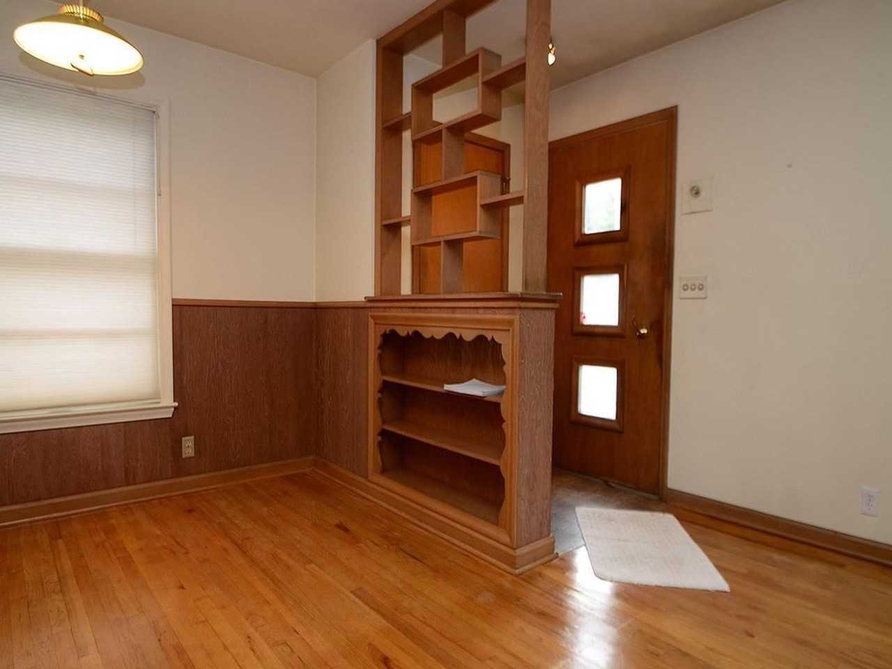 9202 Pacific St - Photo 3 of 15