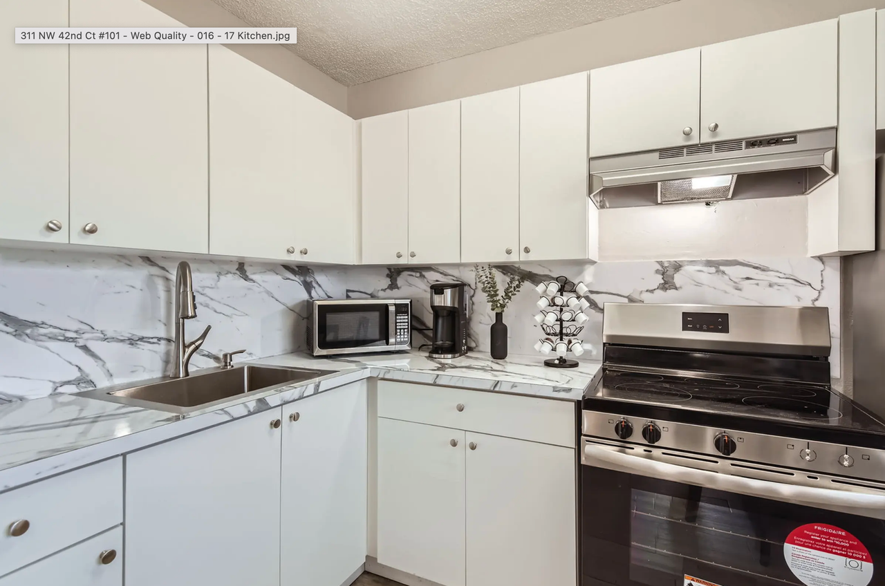 311 Nw 42nd Ct - Photo 3 of 14