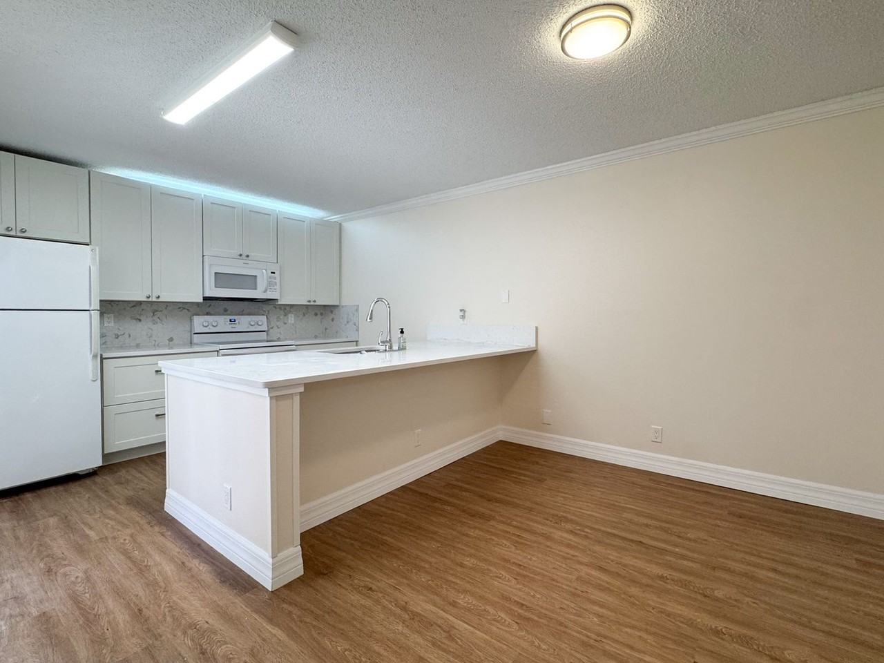 5342 Bamboo Ct - Photo 5 of 25