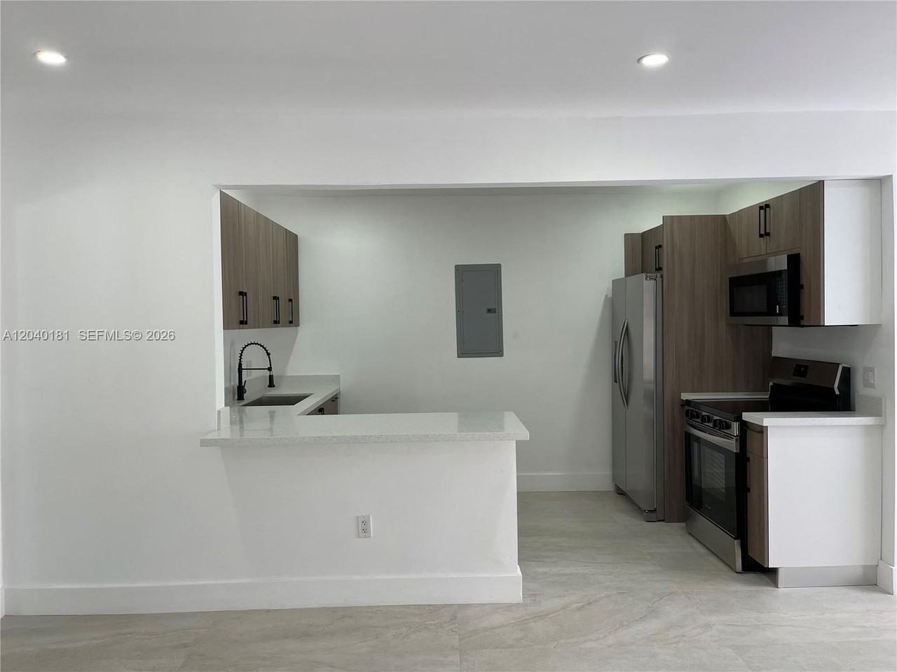 1310 Sharazad Blvd - Photo 3 of 17