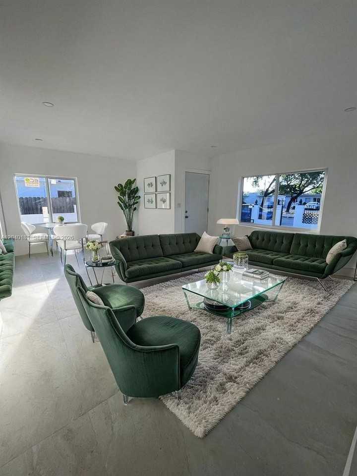 1310 Sharazad Blvd - Photo 4 of 17
