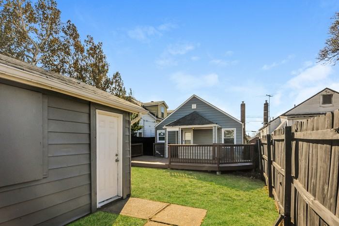 4221 Schiller Pl - Photo 5 of 17
