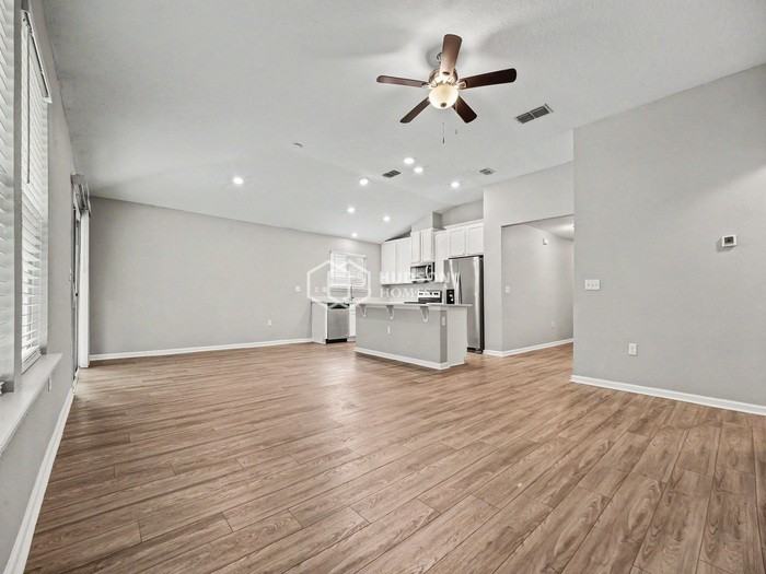 6407 Timber Cove Ct - Photo 5 of 19