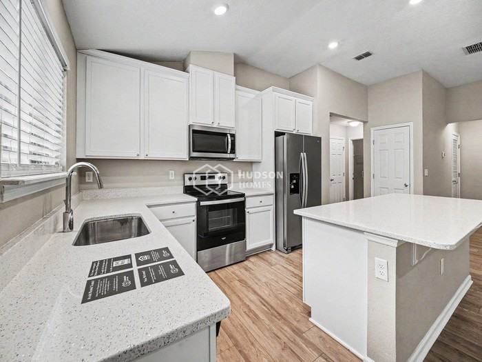 6407 Timber Cove Ct - Photo 7 of 19